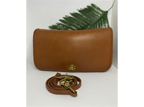 vintage coach convertible clutch